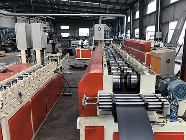 防凌破冰關(guān)鍵技術(shù)研究及裝備研制”課題驗(yàn)收會