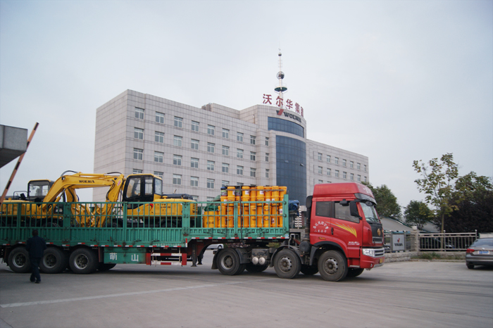 沃爾華集團7臺DLS系列挖掘機順利出口古巴共和國 沃爾華集團7臺DLS系列挖掘機順利出口古巴共和國