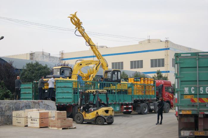 沃爾華集團7臺DLS系列挖掘機順利出口古巴共和國 沃爾華集團7臺DLS系列挖掘機順利出口古巴共和國