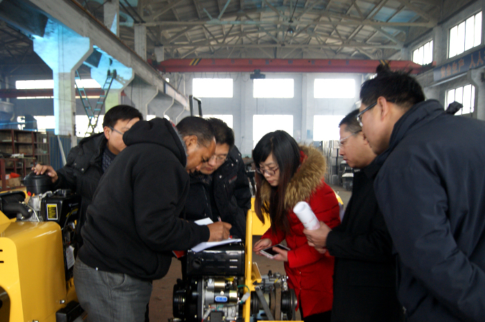 馬達加斯加客戶訪問沃爾華集團 馬達加斯加客戶訪問沃爾華集團