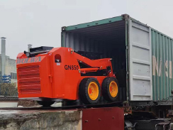 沃爾華集團2臺滑移裝載機出口東盟地區